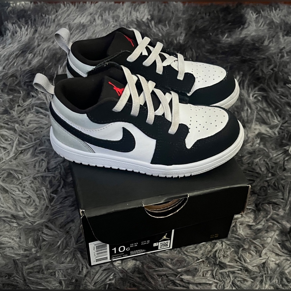 Toddlers Nike Air Jordan sz 10c